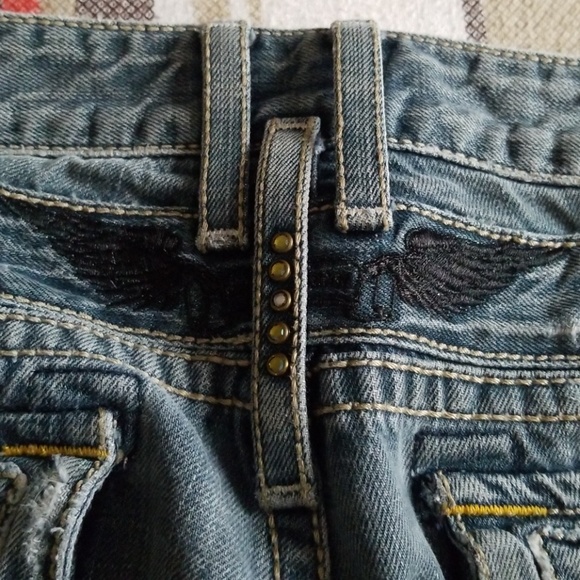 Robin Jean's - Picture 4 of 7